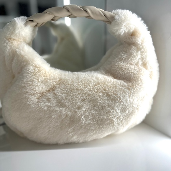 Shiraleah Ivory Mini Hobo Bag - Picture 3 of 7